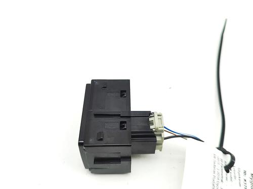 Switch JAGUAR XE (X760) 2.0 D | BP38421759I30 - Image 4