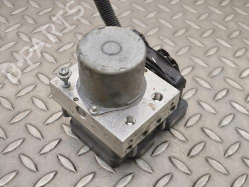 Abs pomp TESLA MODEL 3 (5YJ3) EV AWD (441 hp) 30231545