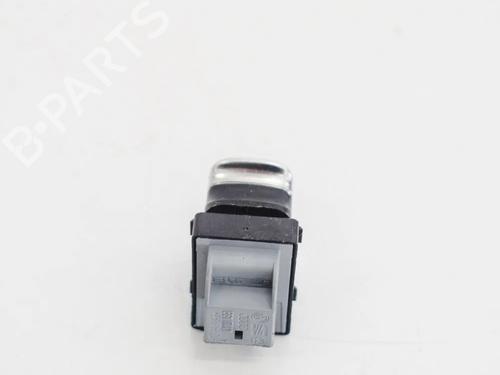 Used Right rear window switch Right rear window switch AUDI A6 C7 (4G2, 4GC) 2.0 TDI (177 hp) 6739568 6739568