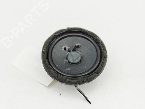 speaker-mercedes-benz-eqe-v295-2022-35983874 main image