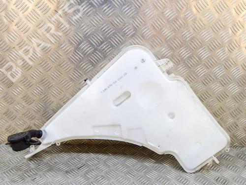 Used Windscreen washer tank BMW 3 (F30, F80) 318 i (136 hp) 10707632