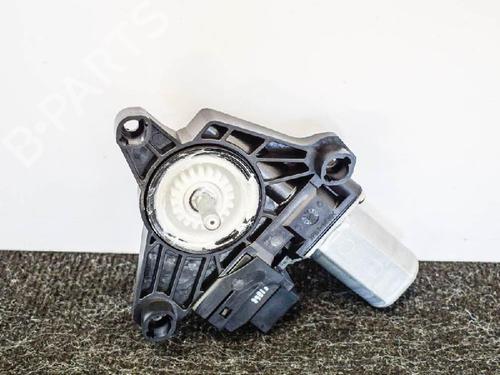 Right rear window motor MERCEDES-BENZ GLA-CLASS (X156) GLA 180 (156.942) | BP6743811E22 