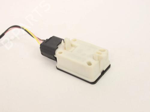 Used Electronic sensor RENAULT GRAND SCÉNIC III (JZ0/1_) 1.5 dCi (JZ09, JZ0D, JZ10, JZ14, JZ1G, JZ29, JZ2C) (110 hp) 9870807