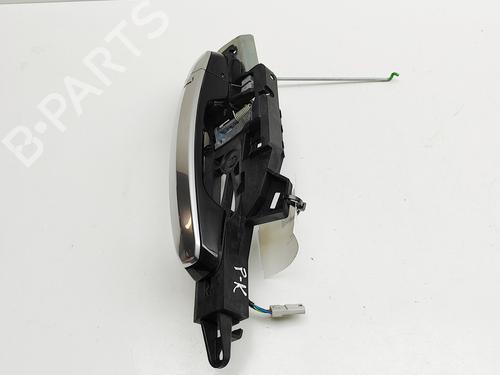 Klamka zewnętrzna drzwi przednich lewych CADILLAC ESCALADE 6.2 AWD | BP30394643C128