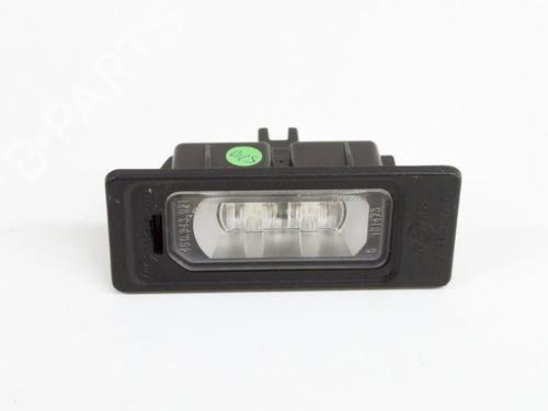 Used Licence plate light Licence plate light AUDI Q3 (8UB, 8UG) 2.0 TDI (140 hp) 14652136 14652136