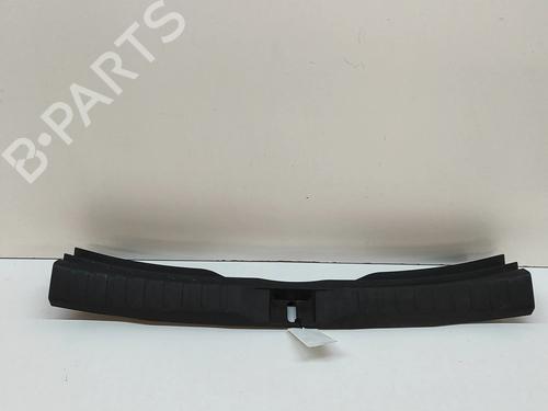 Used Tailgate trim Tailgate trim TOYOTA RAV 4 V (_A5_, _H5_) 2.5 Hybrid AWD (AXAH54, AXAL54) (222 hp) 28675955 28675955