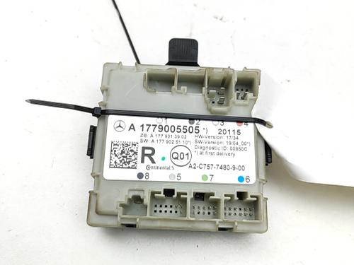 Used Electronic module Electronic module MERCEDES-BENZ CLA (C118) CLA 180 (118.384) (136 hp) 40486522 40486522