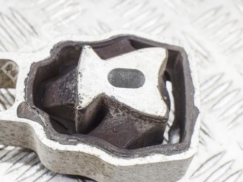 Engine mount LAND ROVER RANGE ROVER EVOQUE (L538) 2.2 D 4x4 | BP6768769M89