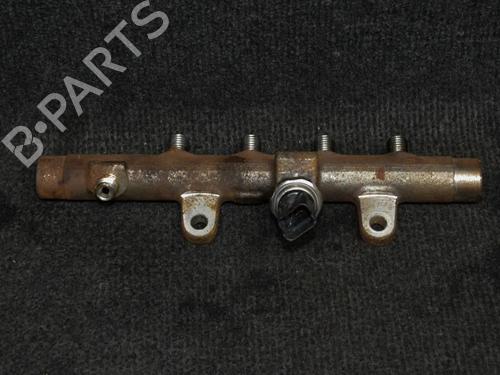 Used Injection rail NISSAN JUKE (F15) 1.5 dCi (110 hp) 6721726