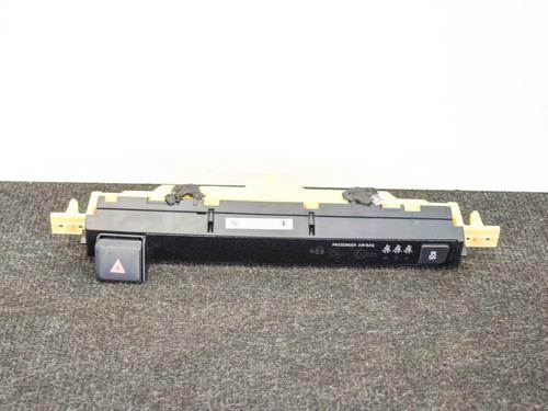 Used Switch Switch TOYOTA RAV 4 IV (_A4_) 2.5 Hybrid (AVA42_) (155 hp) 9511715 9511715