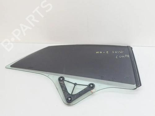 Panel rude bagtil højre LAND ROVER DISCOVERY IV (L319) 3.0 TD 4x4 (245 hp) 8836435