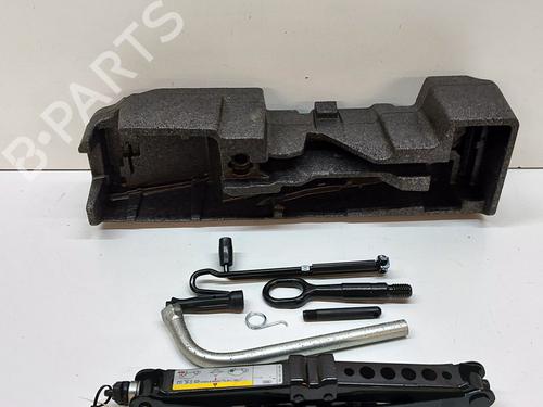 Annen AUDI A1 (8X1, 8XK) S1 quattro (231 hp) 28435106