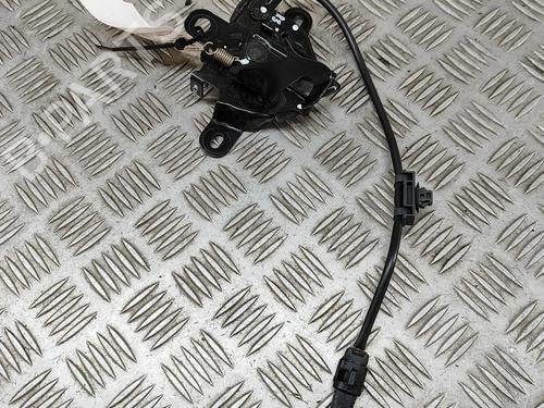 Used Exterior handle TOYOTA YARIS (_P21_, _PA1_, _PH1_) 1.5 Hybrid (MXPH10, MXPH11) (116 hp) 28559789