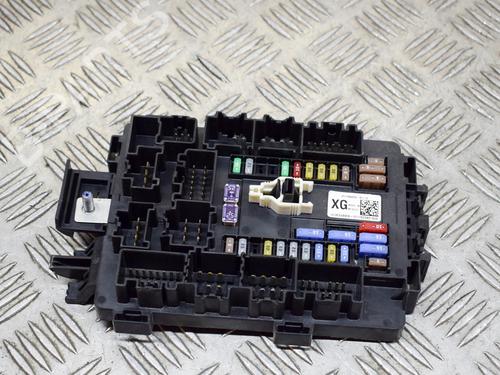 Used Fuse box Fuse box TESLA MODEL X (5YJX) P100D AWD (772 hp) 8842953 8842953