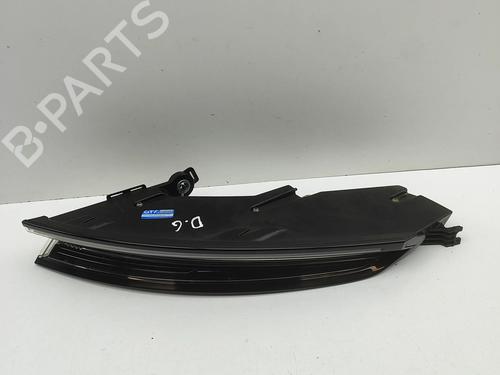 Used Right taillight Right taillight PORSCHE TAYCAN Sport Turismo (Y1C) 4S Performance Battery Plus (Y1CDB1) (571 hp) 33385071 33385071