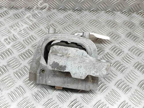 Used Engine mount SKODA SUPERB III Estate (3V5) 2.0 TDI 4x4 (150 hp) 26524165