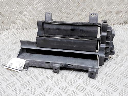 Used Grille Grille 38960923 38960923