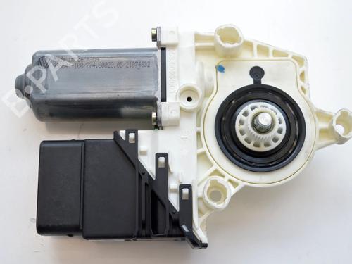 Used Right rear window motor Right rear window motor VW TOURAN (1T1, 1T2) 2.0 TDI 16V (140 hp) 33356391 33356391