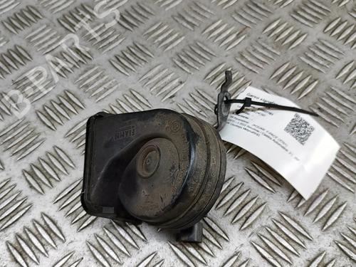 horn-jaguar-f-pace-x761-2015-28275568 main image