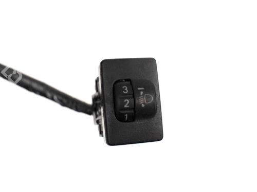 Commutateur TOYOTA PRIUS Liftback (_W2_) 1.5 Hybrid (NHW2_) (113 hp) 30212263