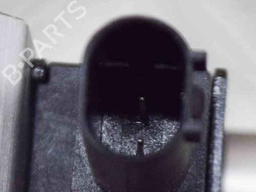 Elektronisk sensor TESLA MODEL 3 (5YJ3) EV AWD | BP28430239M84