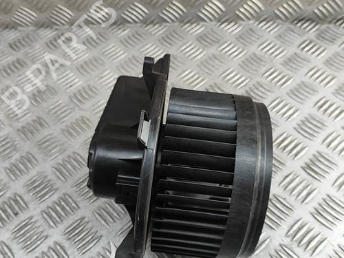 Heater blower motor MASERATI LEVANTE SUV (M161) 3.0 D Q4 | BP27205572M62 