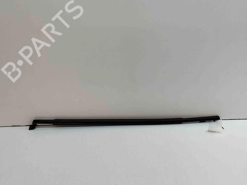 Used Door moulding trim Door moulding trim VOLVO XC60 II (246) 2.0 B5 Mild-Hybrid (249 hp) 33374571 33374571