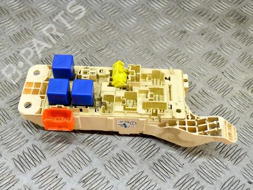 Used Fuse box LEXUS LS (_F2_) 400 (UCF20_, UCF20R) (276 hp) 9227937