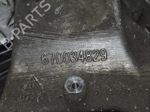 Left front steering knuckle MASERATI LEVANTE SUV (M161) 3.0 D Q4 | BP30226885M25 