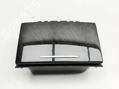 Cendrier MERCEDES-BENZ CLS (C218) CLS 250 CDI / BlueTEC / d (218.303, 218.304) (204 hp) 31687267