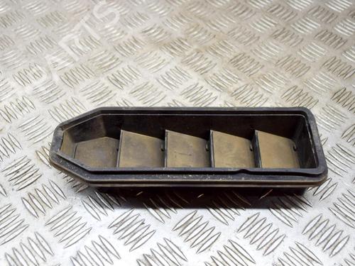 Grill Grill LAND ROVER RANGE ROVER VELAR (L560) 2.0 D180 TD4 4x4 (180 hp) 14632993 14632993