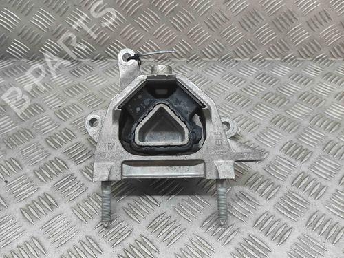Used Engine mount PEUGEOT 2008 II (UD_, US_, UY_, UJ_, UR_, UC_) e-2008 (UKZKWZ) (156 hp) 27786403