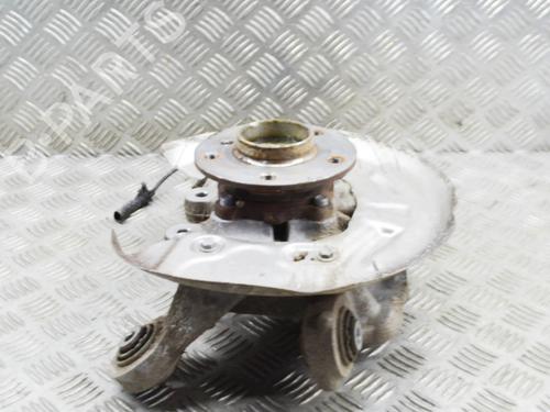 Used Right rear steering knuckle BMW i3 (I01) Electric (170 hp) 15551358