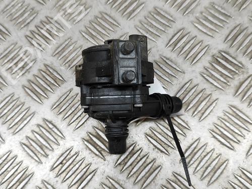 Used Auxiliary water pump BMW X1 (F48) xDrive 25 e Plug-in-Hybrid (220 hp) 27770408