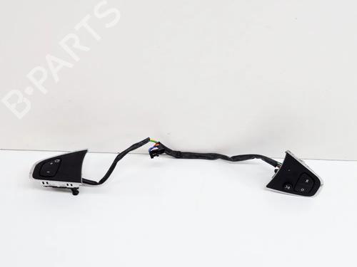 Used Steering wheel controls PEUGEOT 208 I (CA_, CC_) 1.4 HDi (68 hp) 11869767
