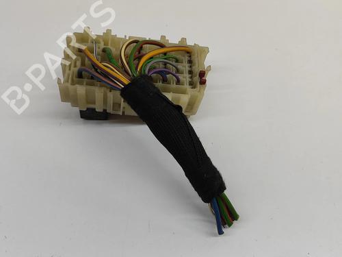 Fuse box LAND ROVER RANGE ROVER EVOQUE (L538) 2.2 D 4x4 | BP24306782E1