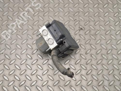 Used ABS pump NISSAN X-TRAIL III (T32_, T32R, T32RR) 1.6 DIG-T (T32) (163 hp) 30232189