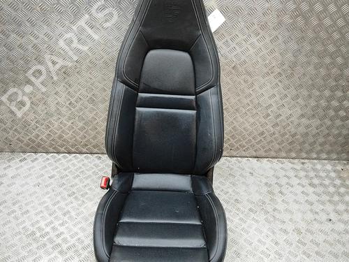 left-front-seat-porsche-911-convertible-992-2019-38018027 main image