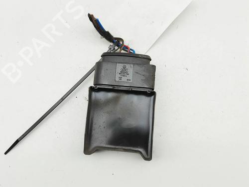 Used Electronic module VW GOLF VII (5G1, BQ1, BE1, BE2) 2.0 R 4motion (300 hp) 32061475