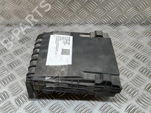 Zekeringkast VW SHARAN (7N1, 7N2) 2.0 TDI (140 hp) 26658433