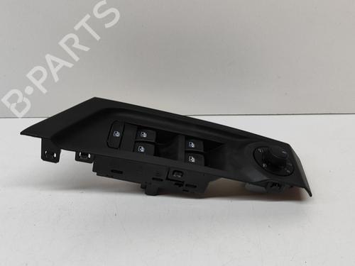 Used Left front window switch SKODA ENYAQ iV SUV (5AZ) 50 (148 hp) 27773454