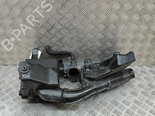 Air filter box TOYOTA AURIS (_E18_) 1.8 Hybrid (ZWE186_, ZWE186R) | BP23561669M87