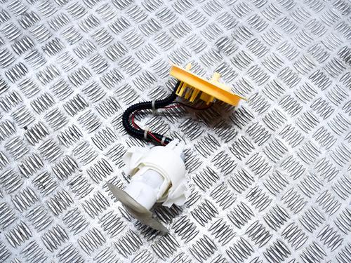 fuel-pump-bmw-6-gran-coupe-f06-640-d-7217065-2012-2013-2014-2015-2016-2017-2018-10187852 main image