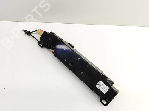 Antenne/Base TESLA MODEL Y (5YJY) EV Performance All-wheel Drive | BP32500599C140 