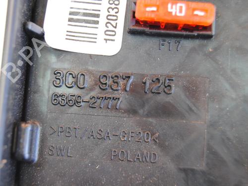 Fuse box VW PASSAT B7 Variant (365) 2.0 TDI | BP33352716E1 - Image 3