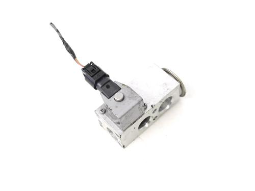 Used AC pipe AC pipe BMW i8 (I12) hybrid (231 hp) 33351769 33351769