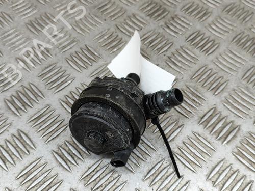 Used Auxiliary water pump BMW i3 (I01) Electric (170 hp) 18417714