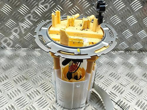 Used Fuel pump Fuel pump MERCEDES-BENZ SPRINTER 3-t Van (B910) 214 CDI (910.621, 910.623) (143 hp) 33385485 33385485