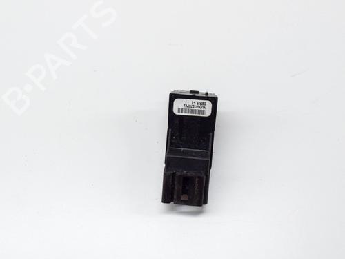 Left front window switch LAND ROVER DISCOVERY III (L319) 2.7 TD 4x4 | BP10073281I27 