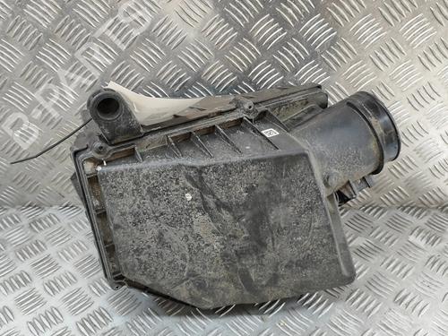 Used Air filter box VOLVO XC60 II (246) B5 Mild-Hybrid (250 hp) 27790839